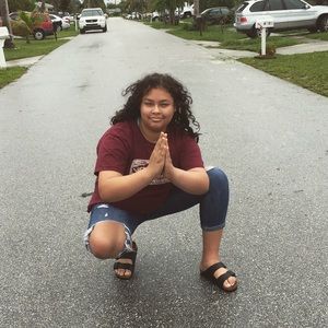 Meet your Posher, Lauren